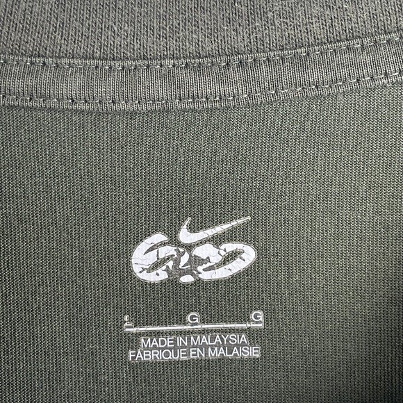 Nike 6.0 Dri-Fit Mens Olive Green Pocket T-Shirt Short Sleeve Crew Neck L Rare - Picture 6 of 8